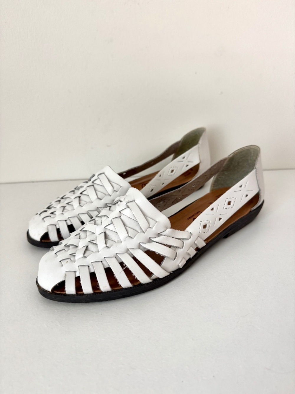 Romano "Sarah 3" Woven Leather Huarache Sandals - White Leather | Size 8.5